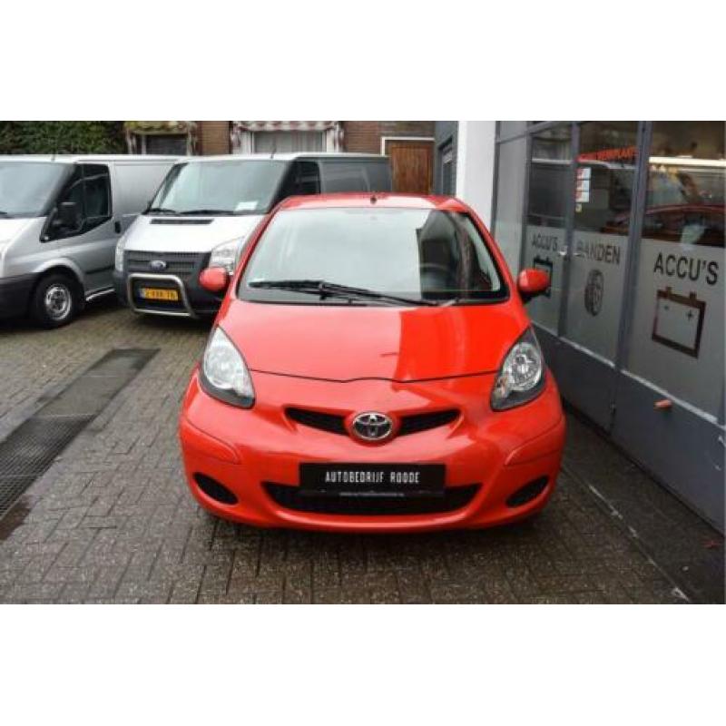 Toyota Aygo 1.0-12V Cool AIRCO,APK,1 EIGENAAR ! (bj 2011)