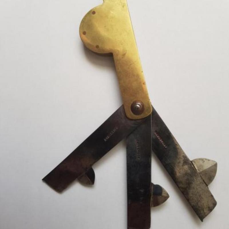 Antiek varia / Vlijm, mes voor aderlating (No.155064)