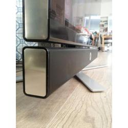 LOEWE Individual 40S Zwart LCD TV + dressoirvoet HDMI